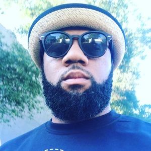 Meet your Posher, Deandre